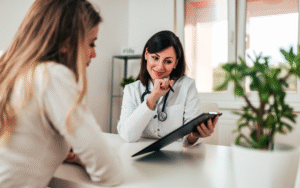 Consulta Médica em Estética: Personalize Seu Caminho para a Pele Perfeita